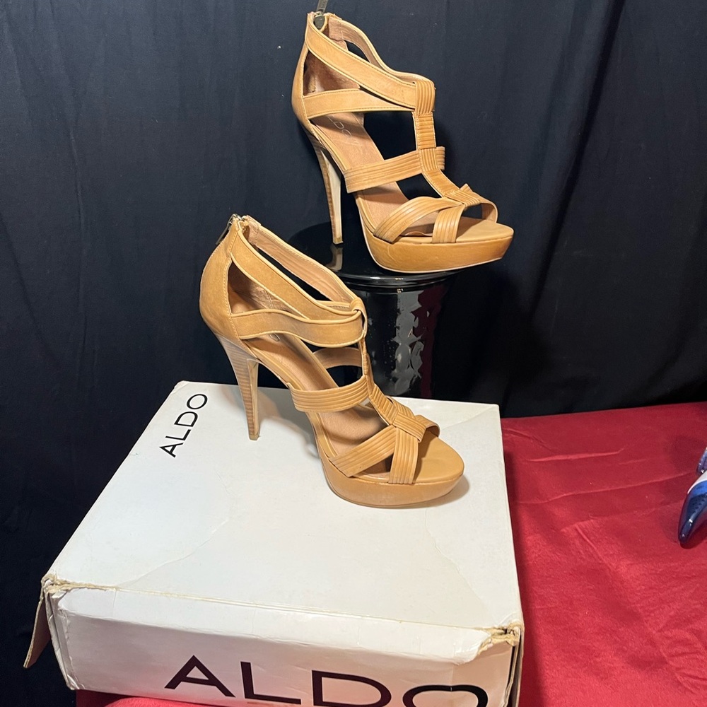Aldo Marum Nude/Tan Strappy High Heels with box Sz 40(Us 9.5)
